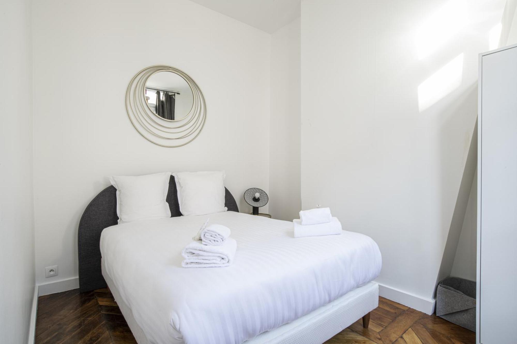 Pick A Flat'S Apartements In Louvre-Rivoli - Rue Du Roule Париж Экстерьер фото